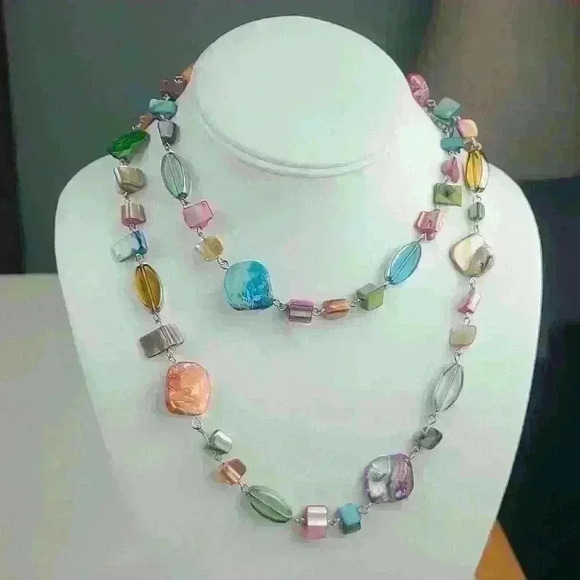 Mother of pearl vintage bohemian style colorful art beaded Long necklace - Picture 3 of 8